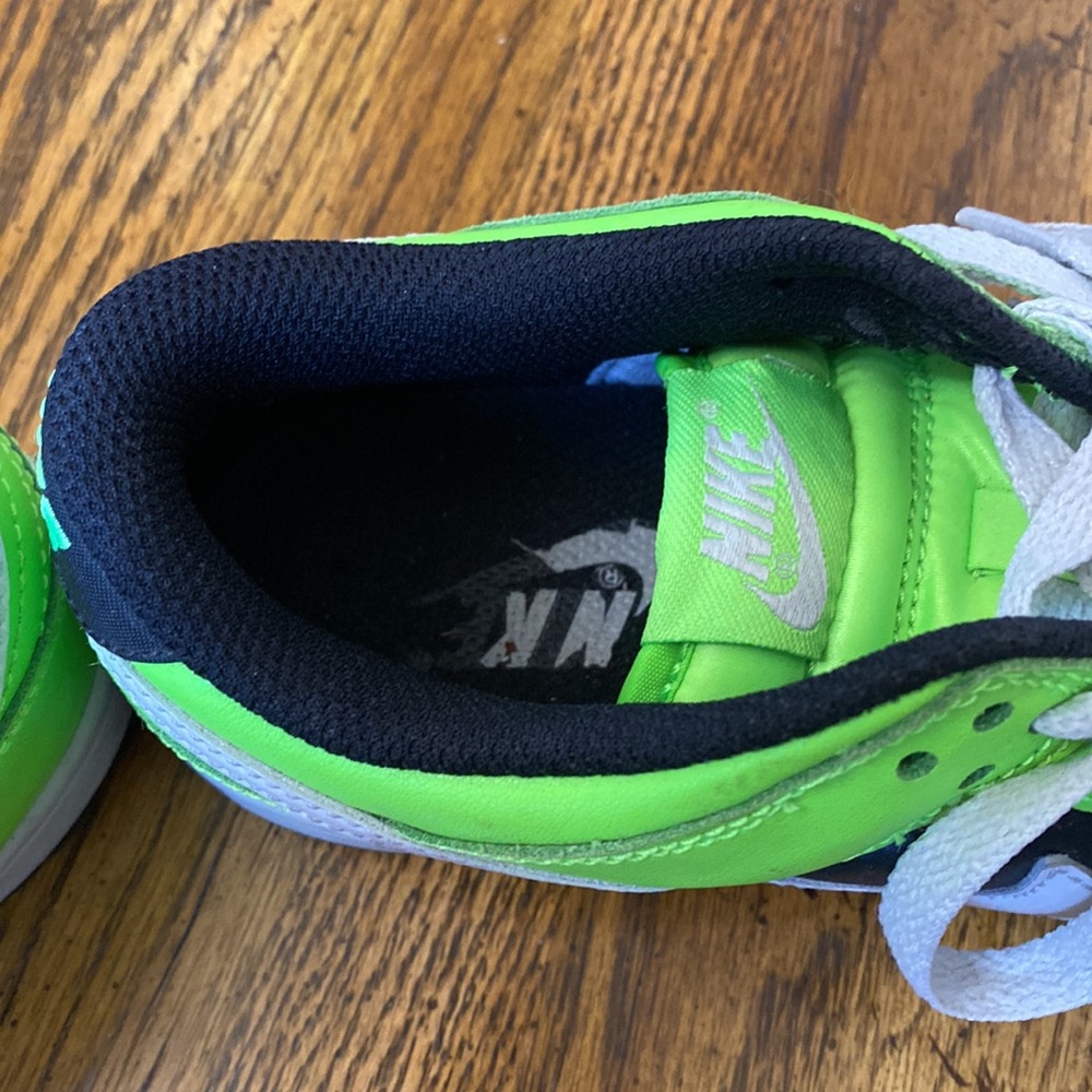 Nike Dunks - Picture 11 of 11